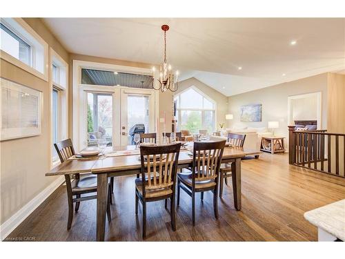 683 Forman Avenue, Stratford, ON - Indoor Photo Showing Dining Room