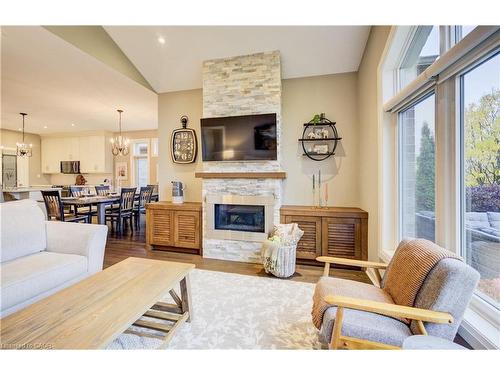 683 Forman Avenue, Stratford, ON - Indoor Photo Showing Living Room With Fireplace