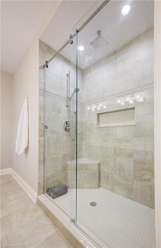 683 Forman Avenue, Stratford, ON - Indoor Photo Showing Bathroom