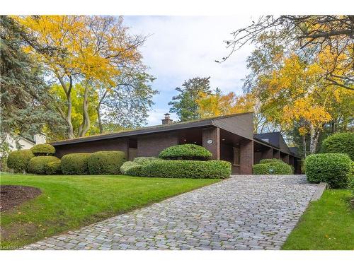 1168 Carey Road  Oakville, ON L6J 2E4