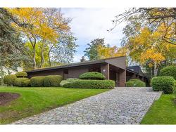 1168 Carey Road  Oakville, ON L6J 2E4