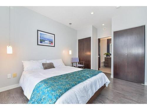 307-191 King Street S, Waterloo, ON - Indoor Photo Showing Bedroom