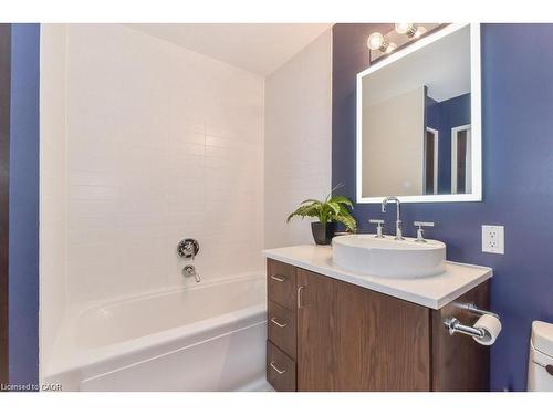 307-191 King Street S, Waterloo, ON - Indoor Photo Showing Bathroom