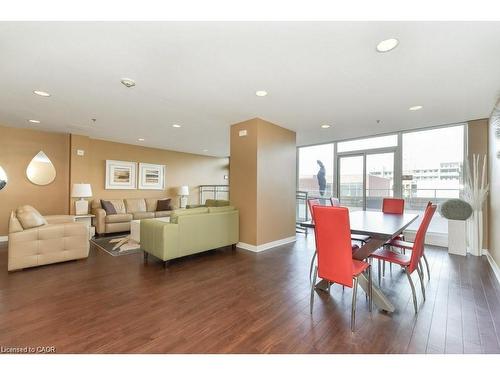 307-191 King Street S, Waterloo, ON - Indoor