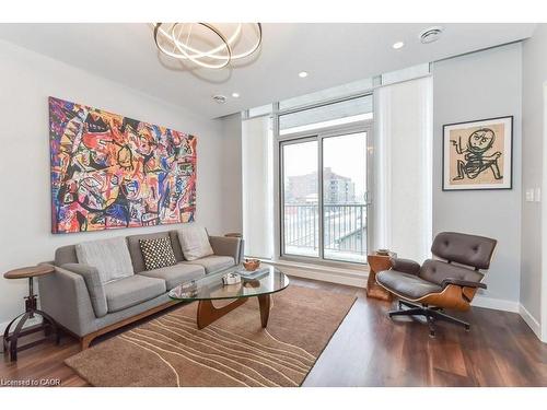 307-191 King Street S, Waterloo, ON - Indoor Photo Showing Living Room