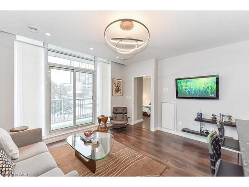 307-191 King Street S, Waterloo, ON - Indoor Photo Showing Living Room