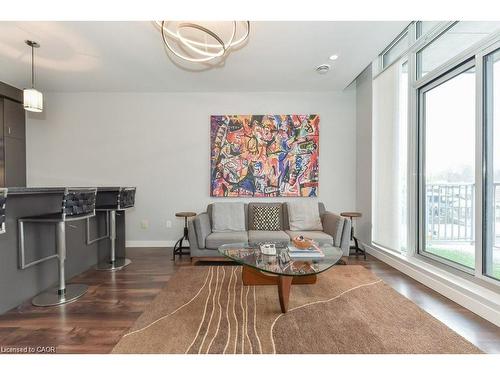 307-191 King Street S, Waterloo, ON - Indoor Photo Showing Living Room