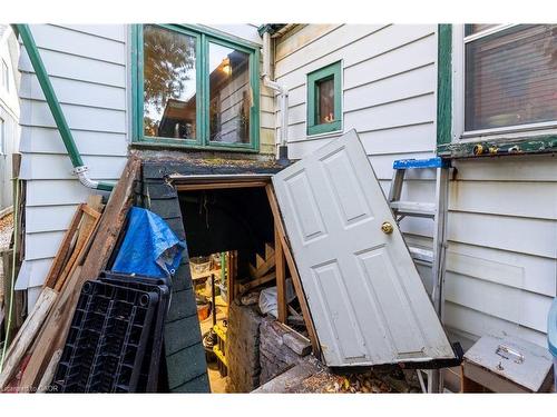 30 Chatham Street, Hamilton, ON - Outdoor With Exterior