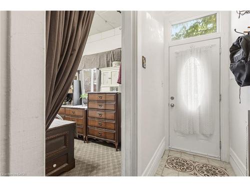 30 Chatham Street, Hamilton, ON - Indoor Photo Showing Other Room