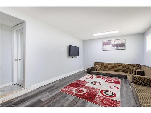 18 Silverdale Crescent, London, ON - Indoor