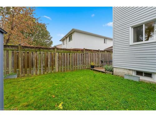11 Hillbrook Crescent, Kitchener, ON - Outdoor