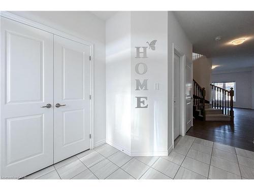 466 Blackburn Drive, Brantford, ON - Indoor Photo Showing Other Room