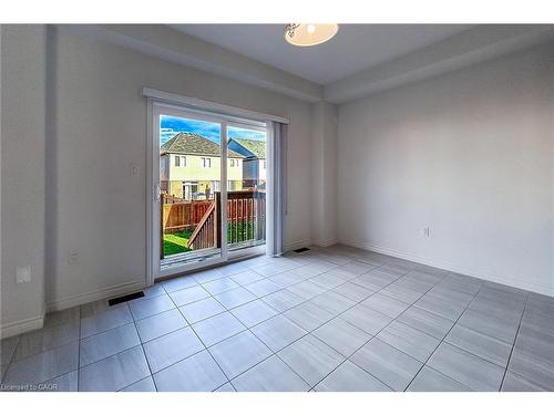 466 Blackburn Drive, Brantford, ON - Indoor Photo Showing Other Room