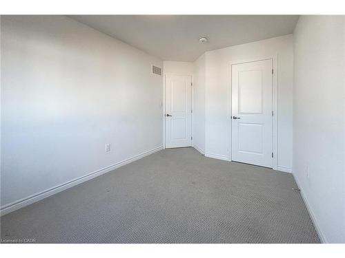 466 Blackburn Drive, Brantford, ON - Indoor Photo Showing Other Room