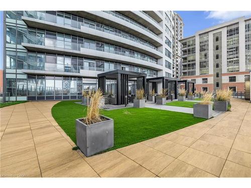 2905-20 George Street, Hamilton, ON - Outdoor