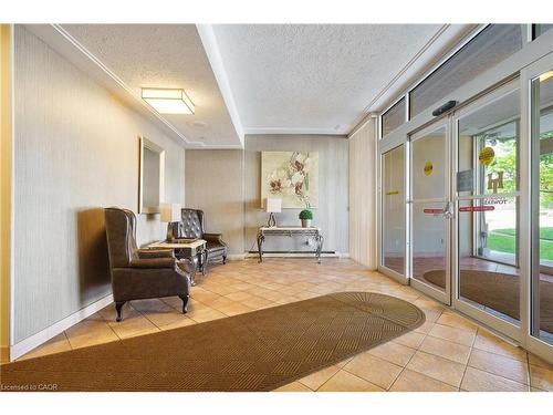 908-30 Harrisford Street, Hamilton, ON - Indoor Photo Showing Other Room