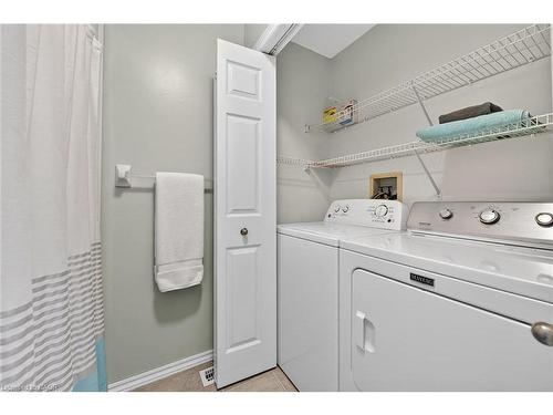 2-20 Courtland Drive, Brantford, ON - Indoor Photo Showing Laundry Room