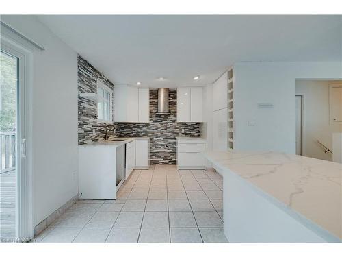 Upper Level-595 Pioneer Drive, Kitchener, ON - Indoor