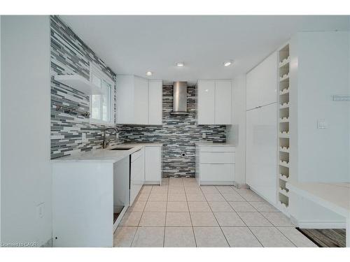 Upper Level-595 Pioneer Drive, Kitchener, ON - Indoor