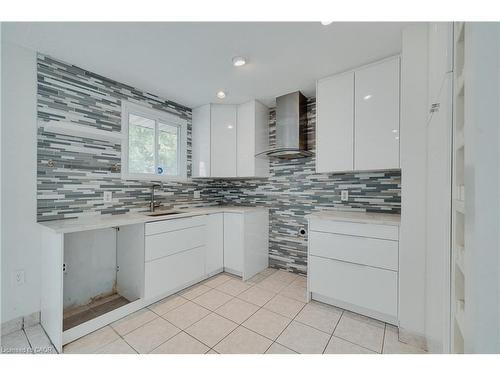 Upper Level-595 Pioneer Drive, Kitchener, ON - Indoor