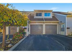 31-337 Kingswood Drive  Kitchener, ON N2E 1X5