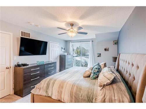 4 Dunsley Way, Whitby, ON - Indoor Photo Showing Bedroom