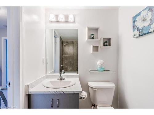 4 Dunsley Way, Whitby, ON - Indoor Photo Showing Bathroom
