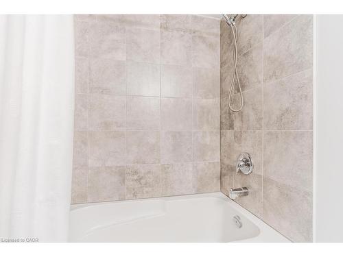 4 Dunsley Way, Whitby, ON - Indoor Photo Showing Bathroom