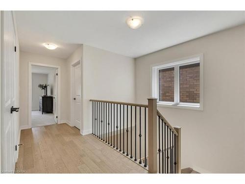 6 Sundin Drive Drive, Caledonia, ON - Indoor Photo Showing Other Room