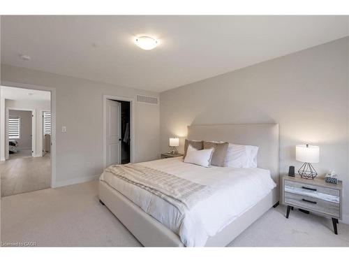 6 Sundin Drive Drive, Caledonia, ON - Indoor Photo Showing Bedroom