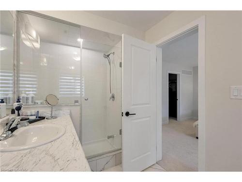 6 Sundin Drive Drive, Caledonia, ON - Indoor Photo Showing Bathroom