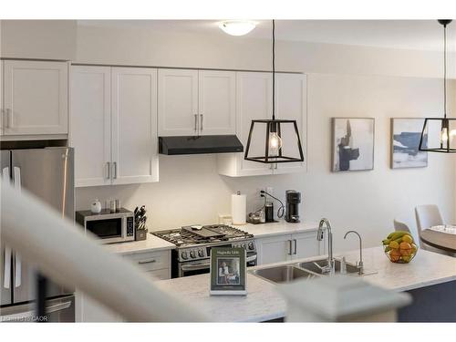 6 Sundin Drive Drive, Caledonia, ON - Indoor Photo Showing Kitchen With Double Sink With Upgraded Kitchen