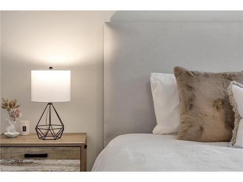 6 Sundin Drive Drive, Caledonia, ON - Indoor Photo Showing Bedroom