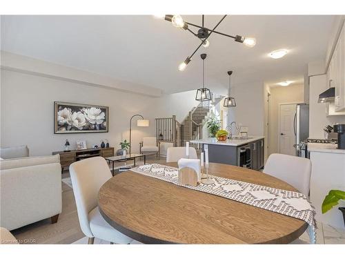 6 Sundin Drive Drive, Caledonia, ON - Indoor Photo Showing Dining Room