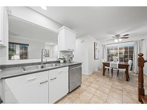 181 Walsh Crescent, Stratford, ON - Indoor Photo Showing Kitchen With Double Sink