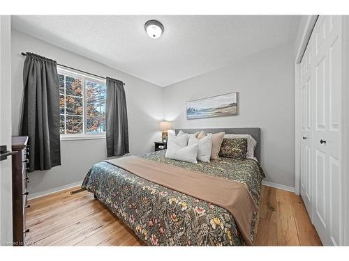 181 Walsh Crescent, Stratford, ON - Indoor Photo Showing Bedroom