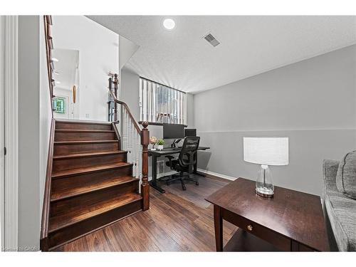 181 Walsh Crescent, Stratford, ON - Indoor