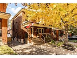 284 Houghton Avenue S Hamilton, ON L8K 2N3