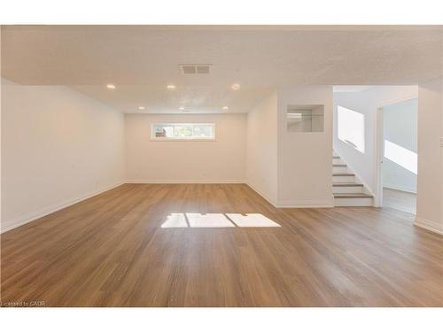 90 Culpepper Drive, Waterloo, ON - Indoor Photo Showing Other Room
