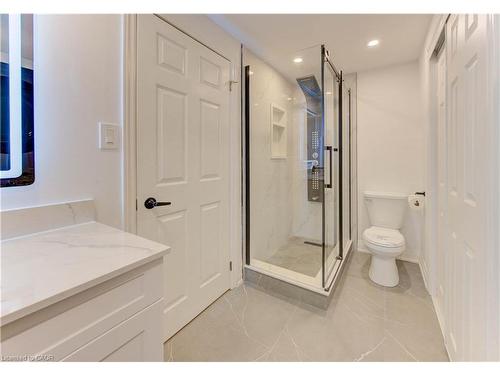 90 Culpepper Drive, Waterloo, ON - Indoor Photo Showing Bathroom