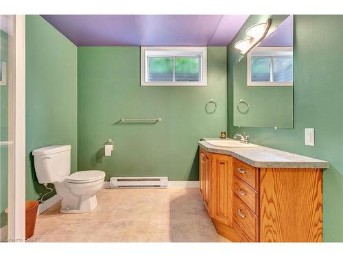 22 Deerpath Court, Cambridge, ON - Indoor Photo Showing Bathroom