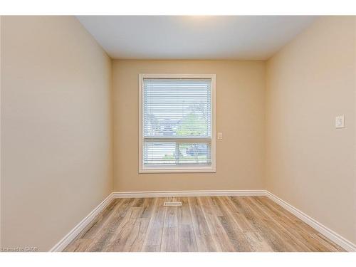 2369 Coldstream Drive, Burlington, ON - Indoor Photo Showing Other Room