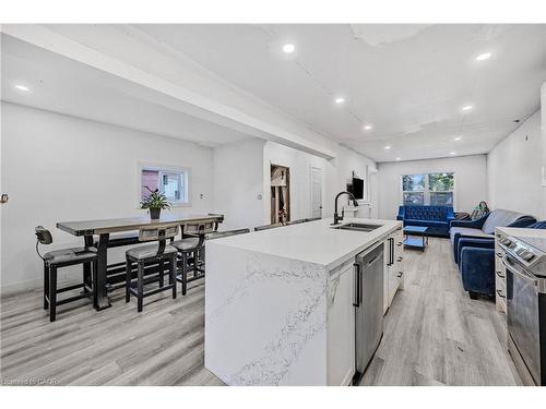 163 Britannia Avenue, Hamilton, ON - Indoor Photo Showing Kitchen