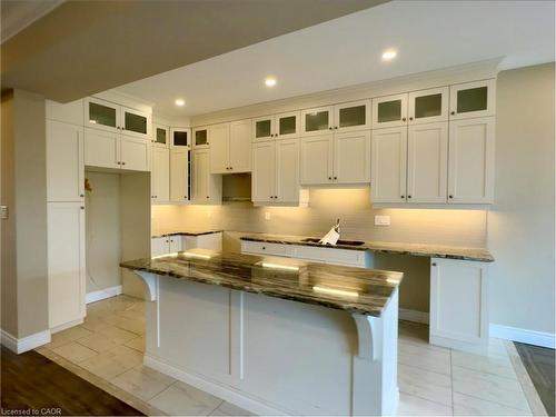 185 1/2 Federal Street, Stoney Creek, ON - Indoor Photo Showing Kitchen