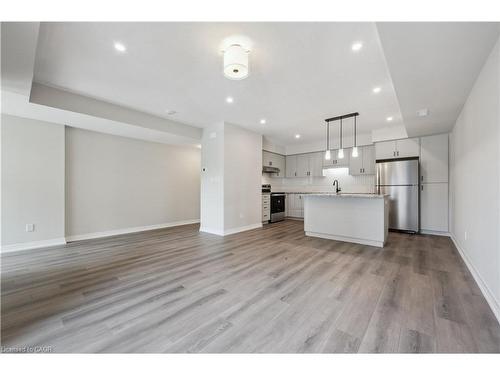 42 Urbane Boulevard, Kitchener, ON - Indoor Photo Showing Kitchen With Upgraded Kitchen