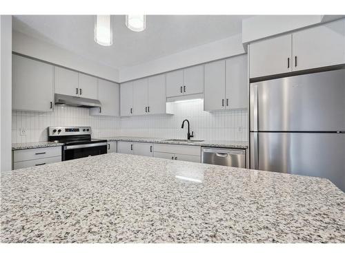 42 Urbane Boulevard, Kitchener, ON - Indoor Photo Showing Kitchen With Upgraded Kitchen