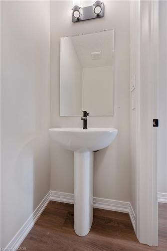 42 Urbane Boulevard, Kitchener, ON - Indoor