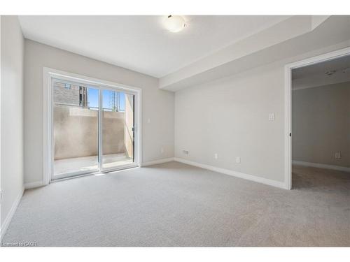 42 Urbane Boulevard, Kitchener, ON - Indoor Photo Showing Other Room