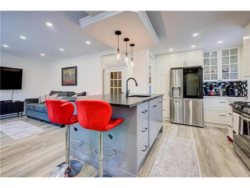 129 Talbot Street, Kitchener, ON - Indoor Photo Showing Kitchen With Upgraded Kitchen