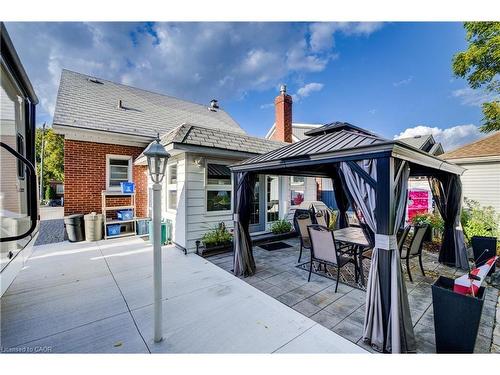 129 Talbot Street, Kitchener, ON - Outdoor